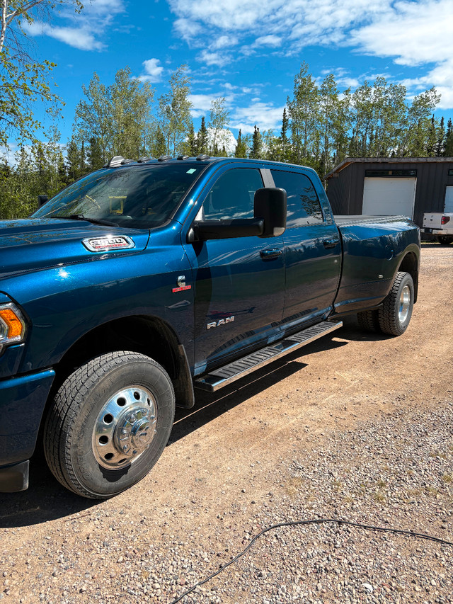 2021 Ram Big Horn Sport dually Cummins in Cars & Trucks in Calgary - Image 2