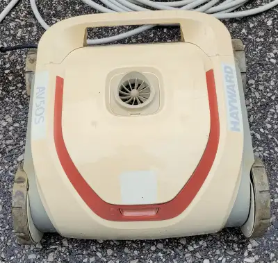 Hayward Pool Robot AV50S for parts., View more