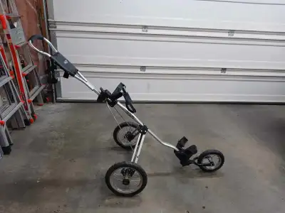 Golf Cart – Bag Boy SC525 Golf Bag Push Cart – Good Condition, Voir plus