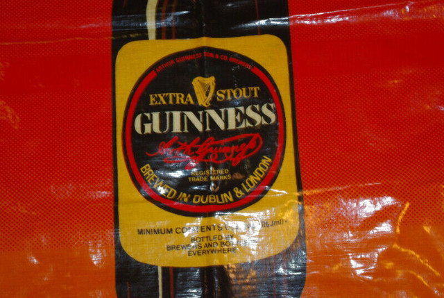 Guinness Extra Stout Beer  vintage PVC apron in Arts & Collectibles in Winnipeg - Image 2