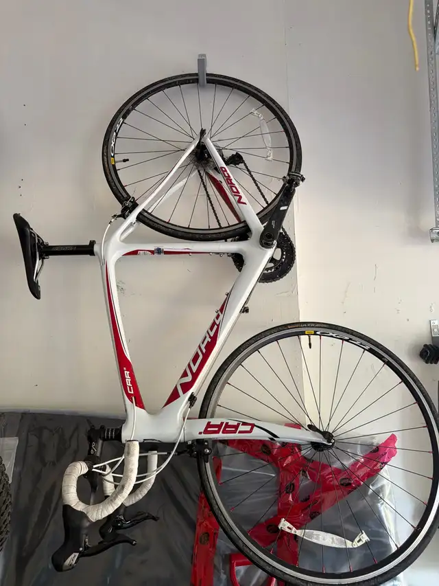 Norco CRR Carbon Road Bike in Road in Markham / York Region - Image 2