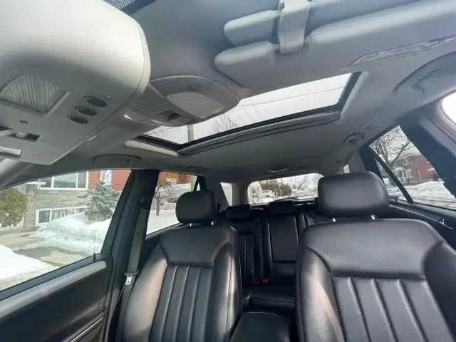 Mercedes-benz in Cars & Trucks in Laval / North Shore - Image 10