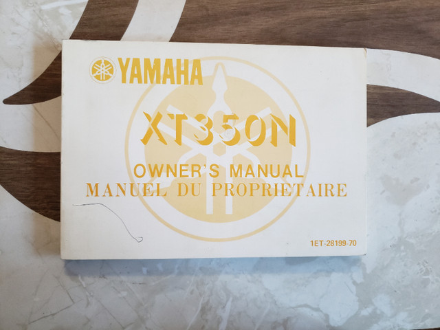 Yamaha XT350N Owner's Manual, 1984, French/English in Motorcycle Parts & Accessories in Winnipeg