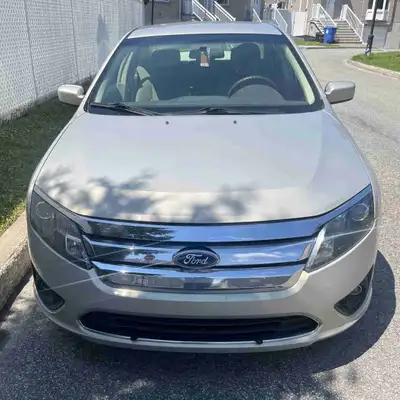Ford Fusion 2010 SE 2.5l 4 cyl -Automatique Bas millage - 156400 km - AC fonctionnel - interieur sup...