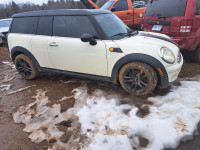 Parting out 2008 Mini Cooper Clubman