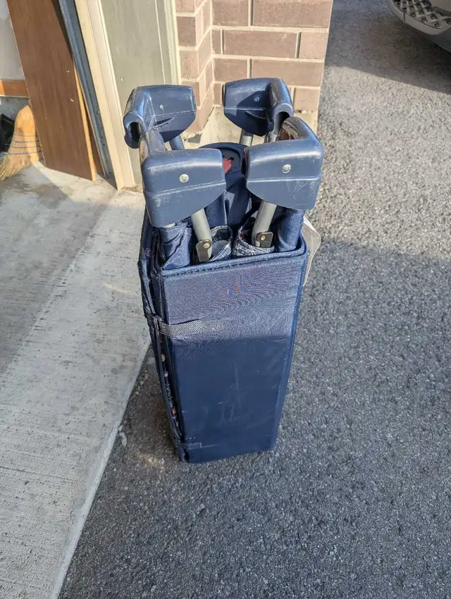 Diaper bag, potty, playpen, portable highchair in Multi-item in Ottawa - Image 4