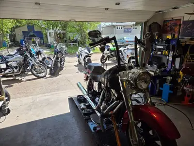 Motorcycle mechanic for hire in Edmonton . No mobile work. Pick up and delivery available for a fee....