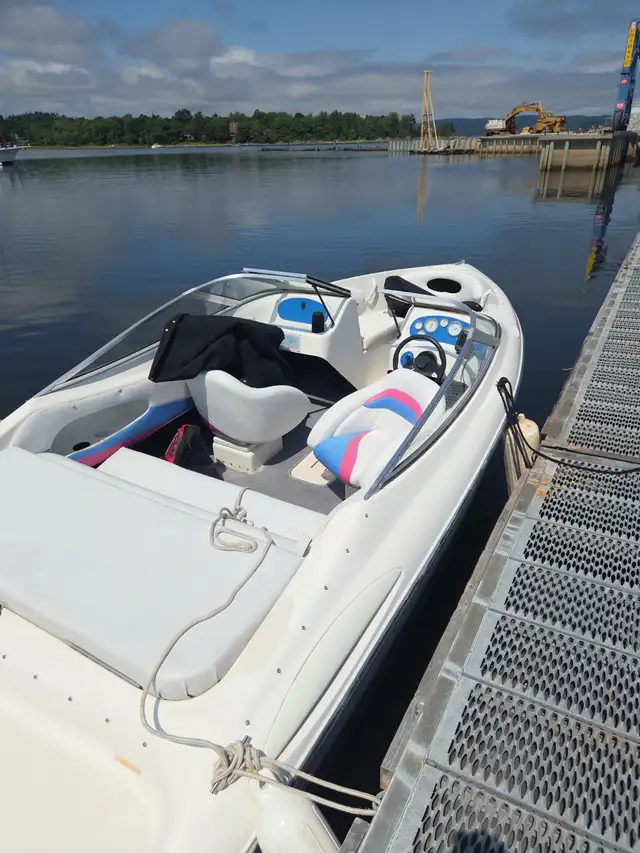 reduced 1994 baja 5.7 merctuiser in Powerboats & Motorboats in Saint John - Image 2