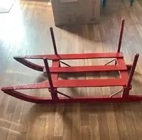 Red sled