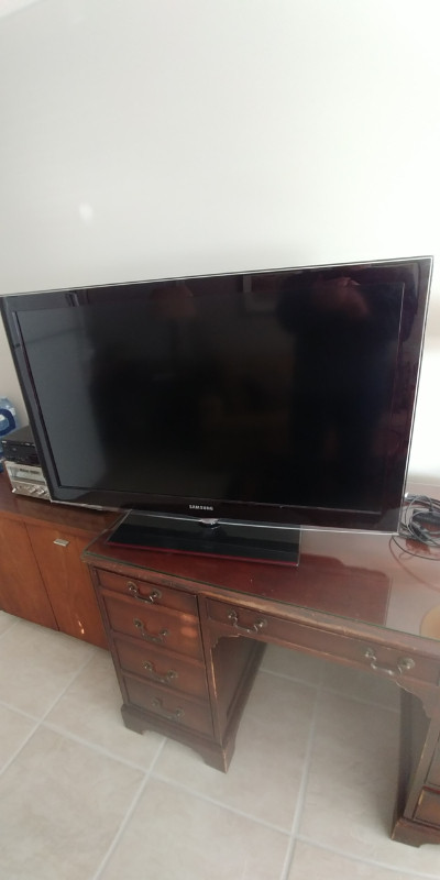 40 Inch SAMSUNG 1080P LCD TV in TVs in Kingston