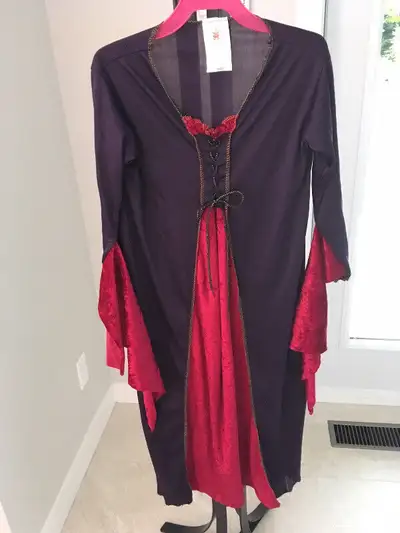 Robe de princesse gothique, View more