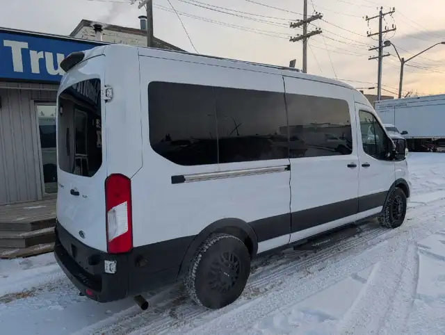 2020 FORD TRANSIT 350 XLT ★ALL WHEEL DRIVE★ MIDROOF 12 PASSENGER in Cars & Trucks in Edmonton - Image 5