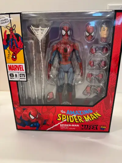 MAFEX (No. 075): Spider-Man (COMIC Ver.), View more