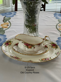 Only Gravy boat with dish Royal Albert OCR 