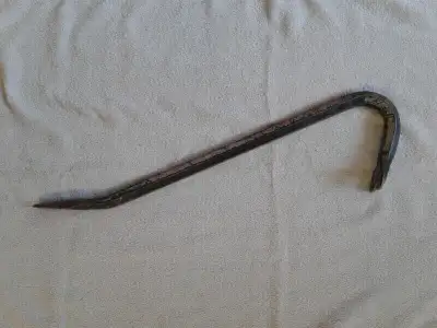 One 18” Inch, Steel Wrecking / Crow Bar. Asking Just: $ 15.00. Call: 587-289-2225.
