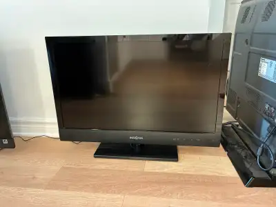 USED - LIKE NEW - 32 inch Insignia TV, View more