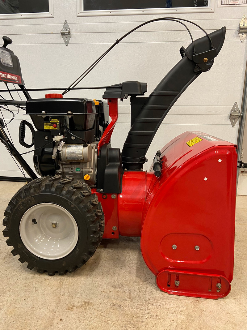 28” Yard Machines snowblower Fully serviced! Snowblowers London Kijiji