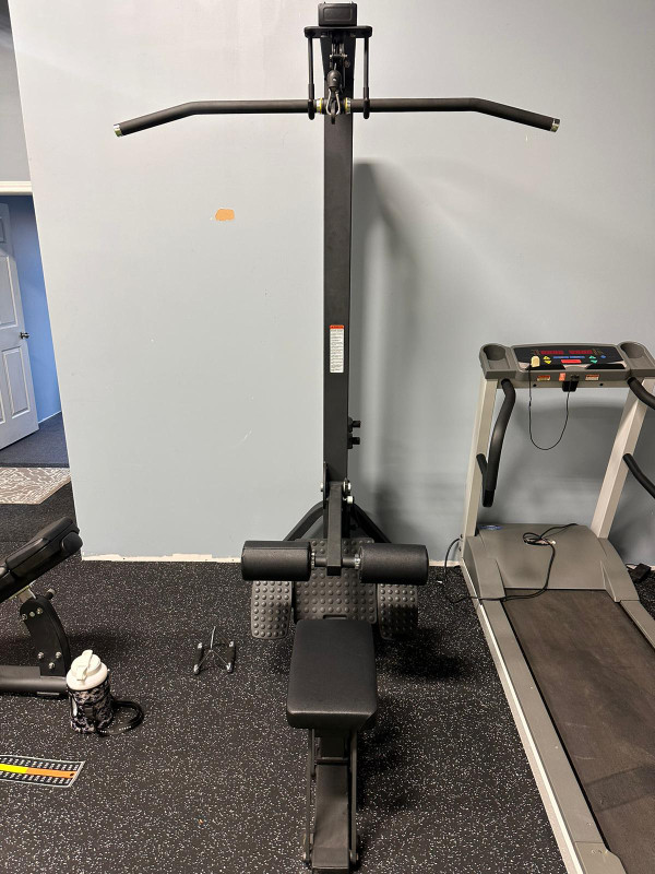 Brand New Lat Pulldown/Low Row Combo Machine 265lb Stack in Exercise Equipment in Markham / York Region - Image 2