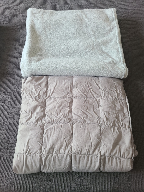 Cute and Simple Weighted Blanket in Bedding in Kitchener / Waterloo - Image 3
