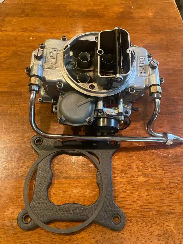 Carburetors and throttle bodies in Engine & Engine Parts in Grand Bend - Image 3