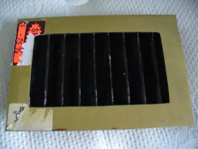 en métal massif très solide Dim: extérieur: 14,5x21 cm Côté intérieur: 10,5x17 cm