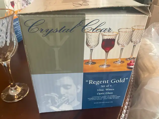 Crystal Clear Wine Glasses in Kitchen & Dining Wares in Longueuil / South Shore - Image 4