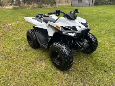 Selling our kids Polaris Outlaw 70. In great condition, selling as our kids have outgrown it. Sticke...