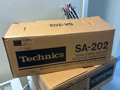 Technics SA-202 AM/FM Stereo Receiver Vintage 1980s, View more