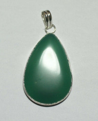 Natural Agate Oval Cabochon Gemstone Green Pendant