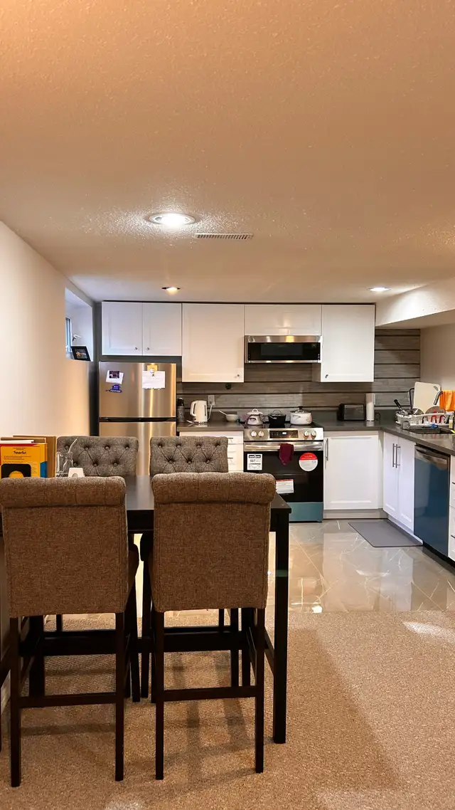  Private room for rent in Room Rentals & Roommates in City of Toronto - Image 6