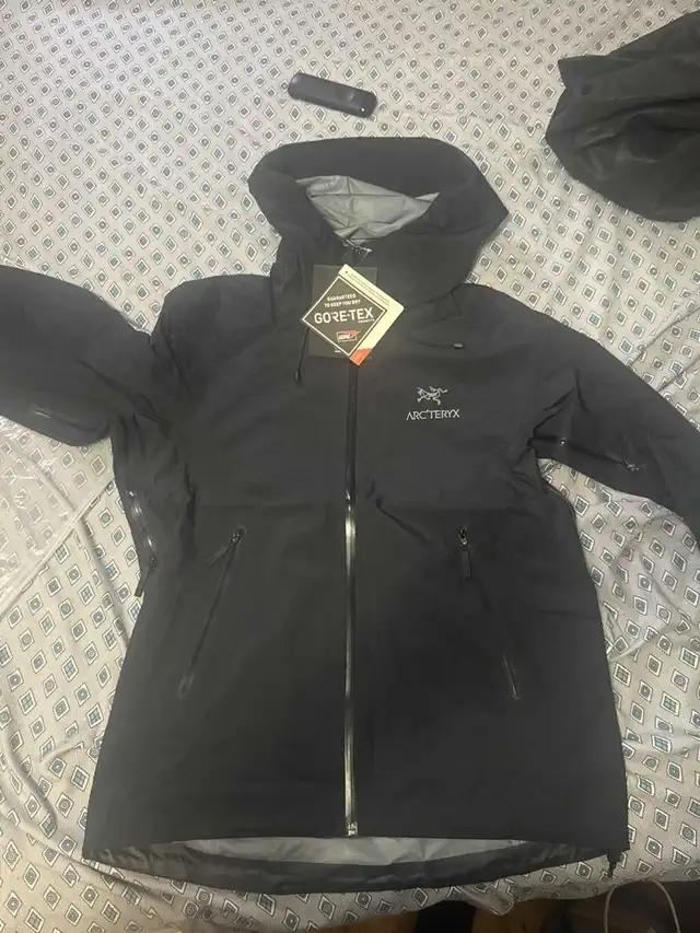 Arc'teryx Beta