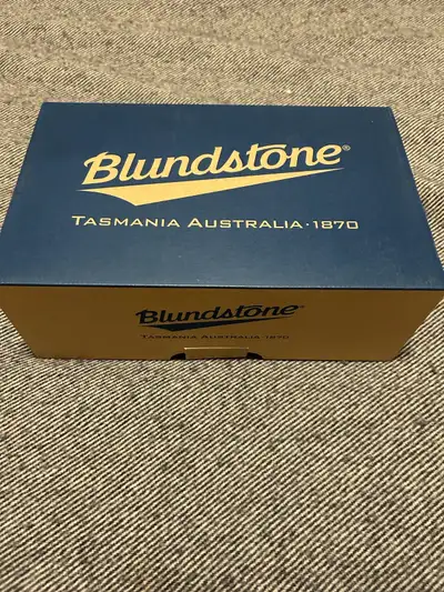 Blundstone 068 Chisel Toe Chelsea Boot- Black size 10, View more