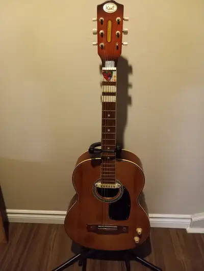 Guitare acoustique et electrique de marque Kent, View more
