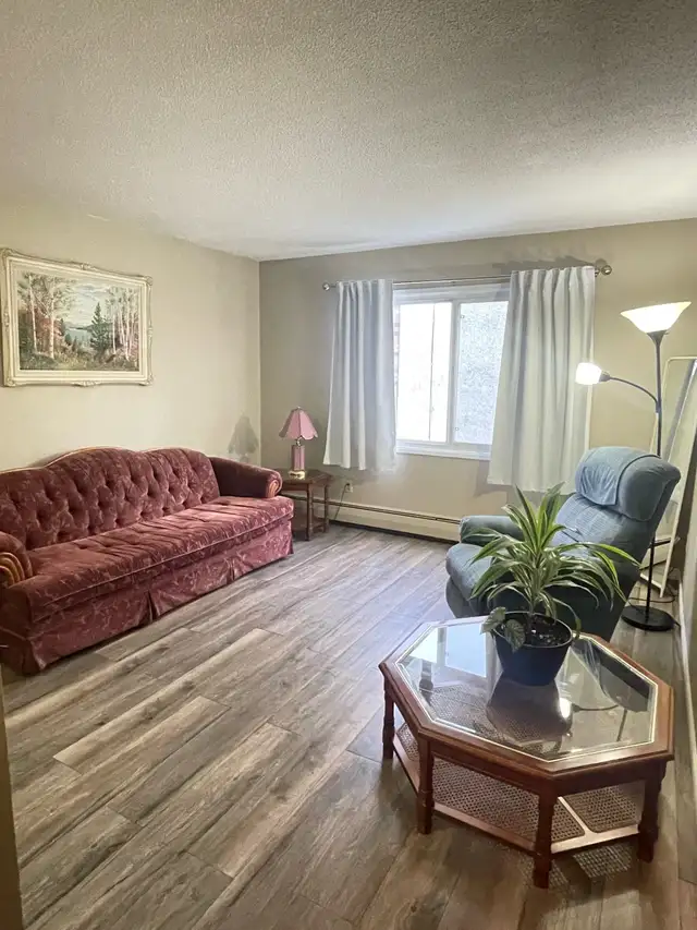 FOR RENT: 1 and 2 BD Apartments (5 minutes walking to NAIT