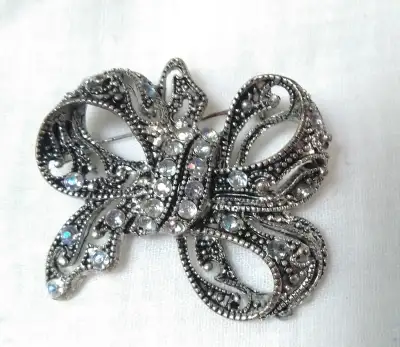 Vintage Pin Antique Silver plating with Crystal AB, View more