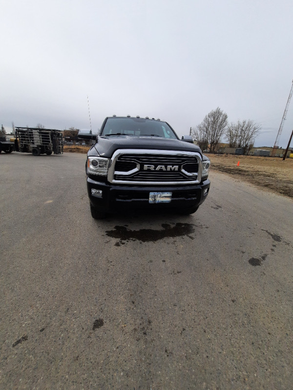 2016 Dodge Ram 3500 Limited in Cars & Trucks in Calgary - Image 3