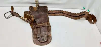 PARKER PICKERS - For display only. Truly a vintage holster but old leather stays good for a long, lo...