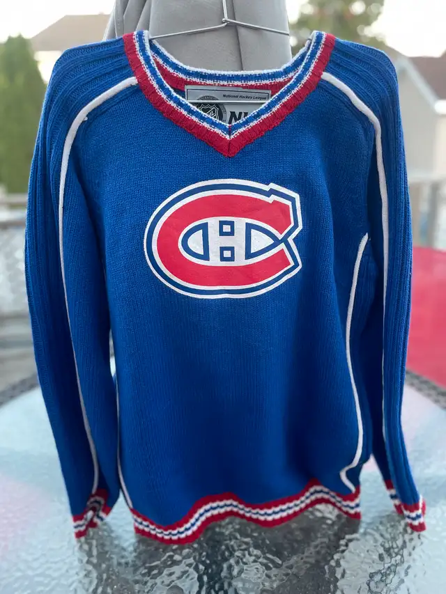 Montreal Canadiens Sweater in Men's in Gatineau - Image 2