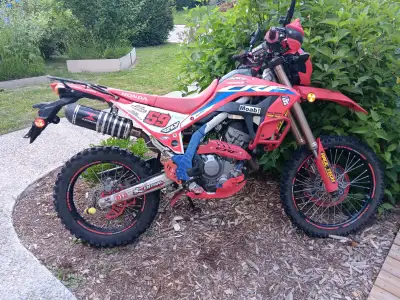 Race Tech shock and fork upgrade. Full Black Widow exhaust. Acerbis hand guards and skidplate. Flatl...