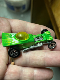 Hot Wheels Astro Funk Green Alien UFO Car /w Flames Malaysia Loo