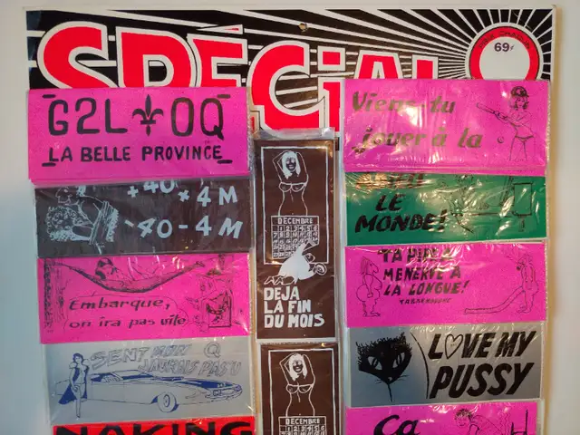 panneau affiche enseigne magasin sticker collant joke blague in Arts & Collectibles in Laurentides - Image 4