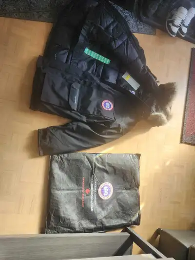 canada goose , View more