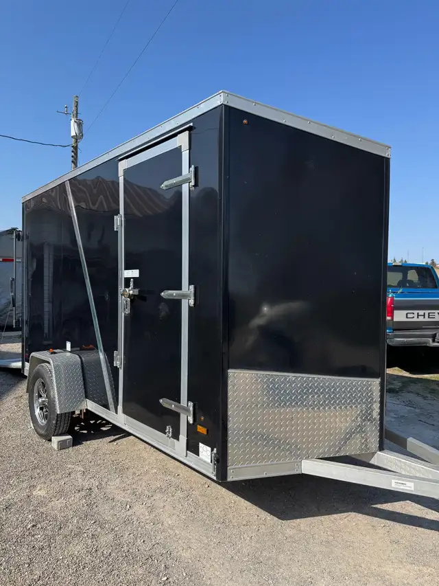 like new 6x12 in Cargo & Utility Trailers in Barrie - Image 2