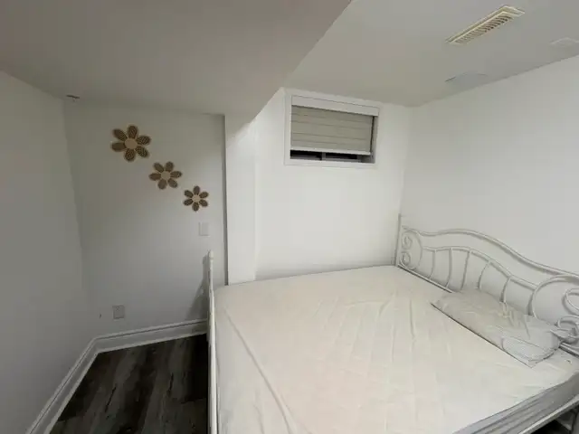 1 Bedroom in a 3 Bedroom Basement in Room Rentals & Roommates in Kitchener / Waterloo - Image 8