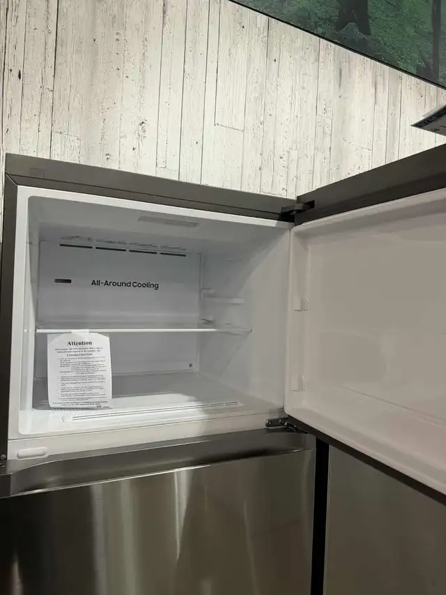 Econoplus Halifax Big Sale Samsung Fridge 30in Upper Freezer in Refrigerators in City of Halifax - Image 4