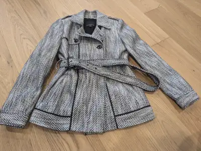 Pick up at Midland and Kingston Rd Banana Republic women's jacket. Worn a handful of times.