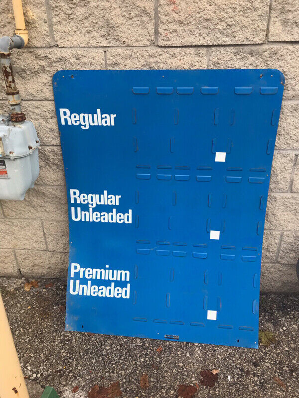 VERY LARGE VINTAGE METAL BLUE GASOLINE PRICE BACKER SIGN POCKETS in Arts & Collectibles in Mississauga / Peel Region