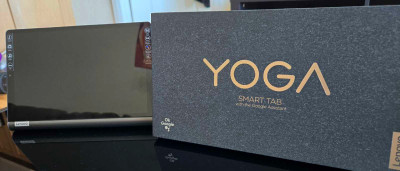 Lenovo Yoga smart tablet