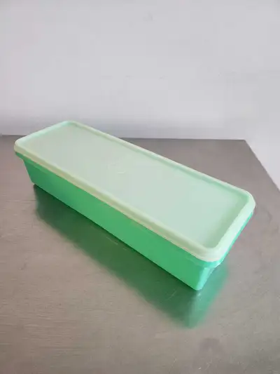 Vintage Tupperware Celery/Vegetable Keeper, View more