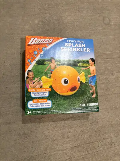 Make a splash this summer with the Banzai Fish Fun Splash Sprinkler! This inflatable fish sprinkler...
